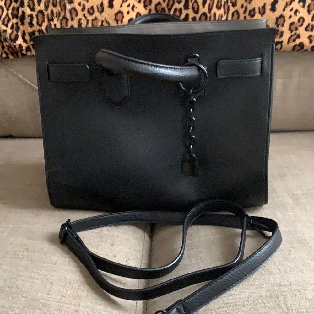 Excellent condition hand bag